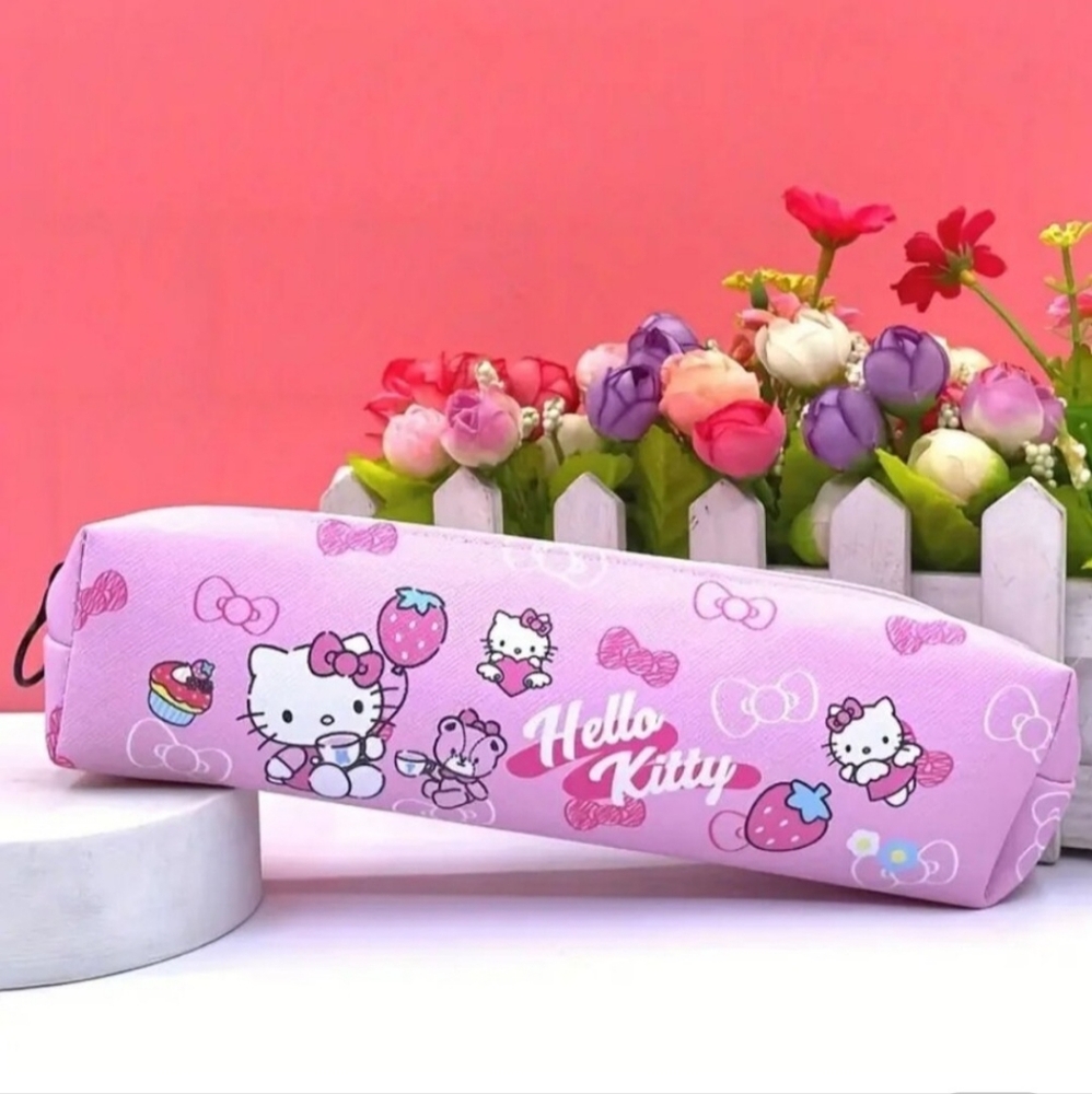 TEXTURED STRAWBERRIES & BOWS PINK HELLO KITTY BAG